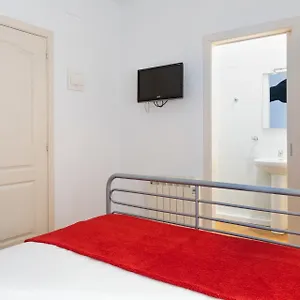 2* Casa de hóspedes Monrooms